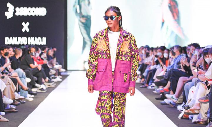 https://www.dressesmallau.com/
